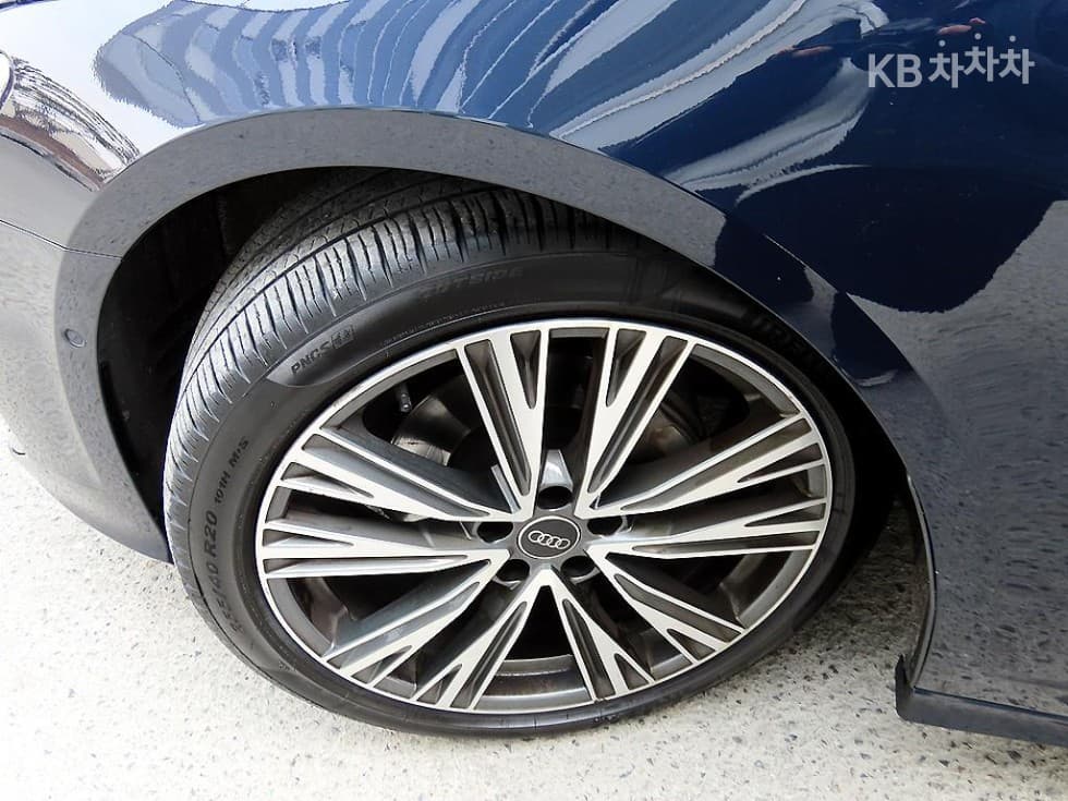 Audi A6(C8)40 Turbo Diesel Injection Quattro Premium - 20