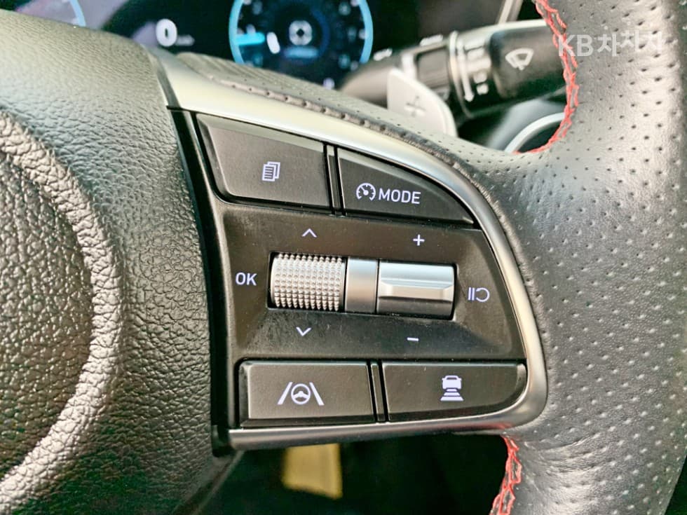 Genesis G702.0T AWD Sport Package - 20