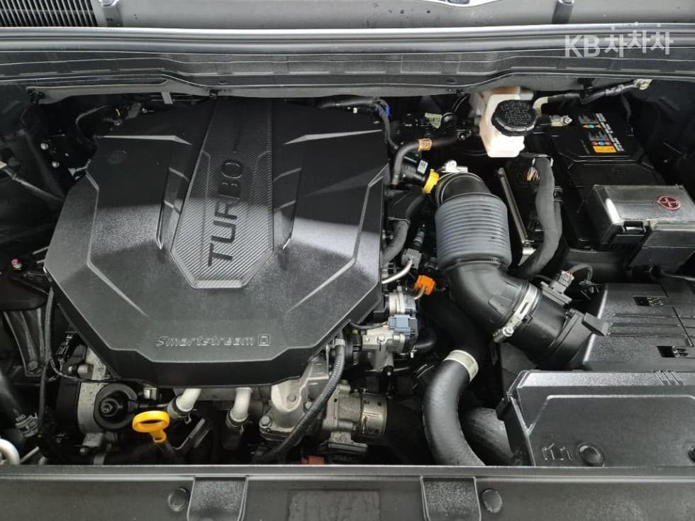 Kia Carnival 4th generationD2.2 9-seater Signature - 5