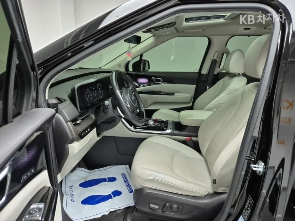Kia Carnival 4th generationD2.2 9-seater Signature - 11