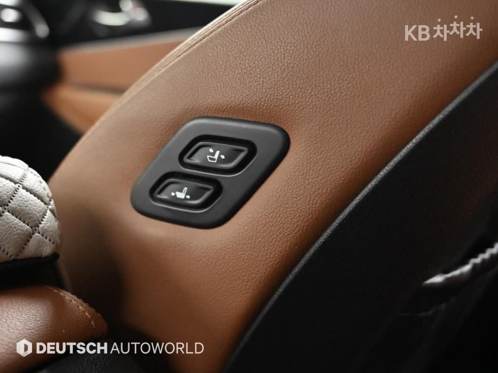 Киа The New (фейслифт) Sorento2.0 Дизел 2WD Noblesse - 18