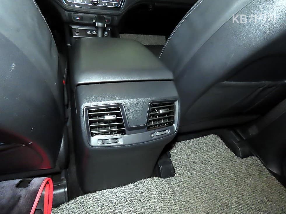 KG Mobility The New (facelift) Rexton Sports Khan2.2 4WD Prestige - 16