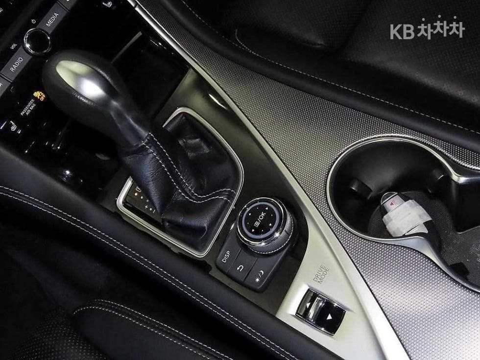 Seater피니티 Q503.5 S Hybrid Essence - 12