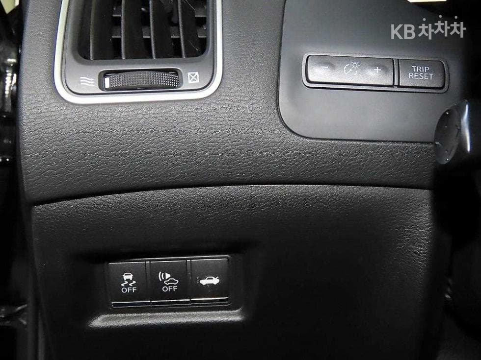 Seater피니티 Q503.5 S Hybrid Essence - 15