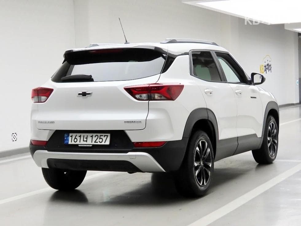 GM Korea Trailblazer1.35 Gasoline 2WD Premier - 4