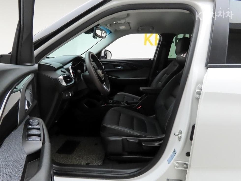 GM Korea Trailblazer1.35 Gasoline 2WD Premier - 12