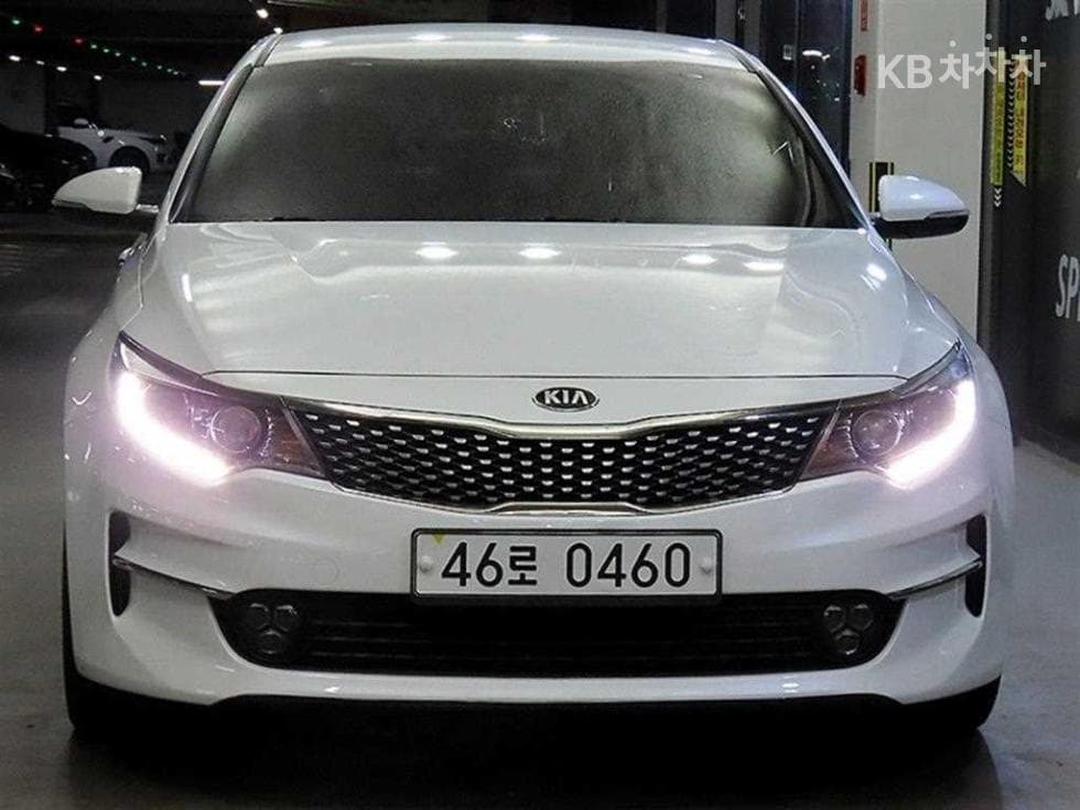 Kia K5 Second generation2.0 Gasoline MX Noblesse - 2
