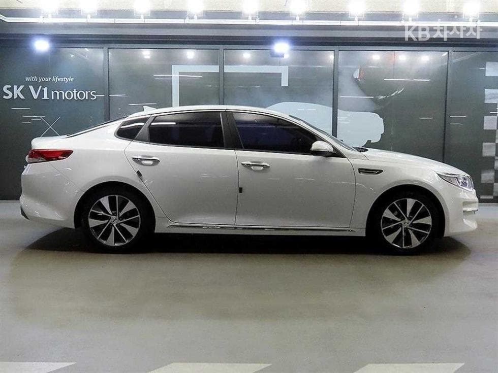 Kia K5 Second generation2.0 Gasoline MX Noblesse - 3