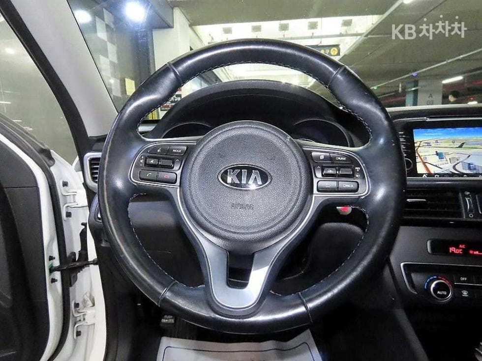 Kia K5 Second generation2.0 Gasoline MX Noblesse - 8