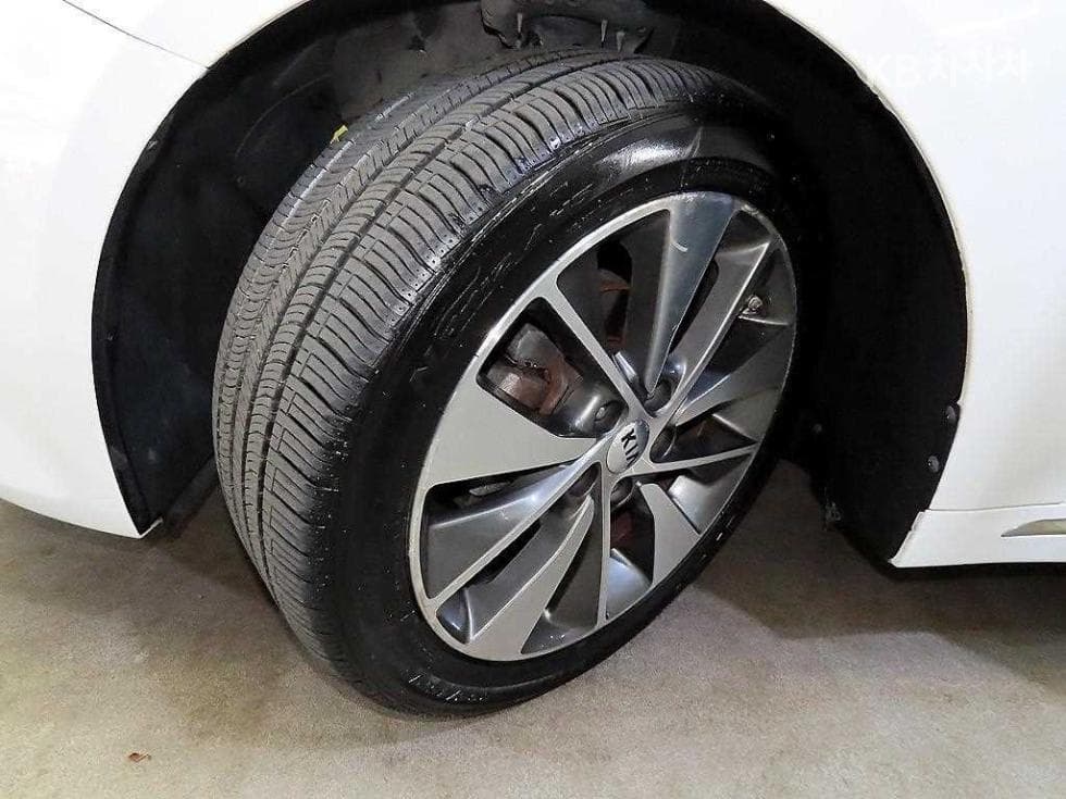 Kia K5 Second generation2.0 Gasoline MX Noblesse - 20