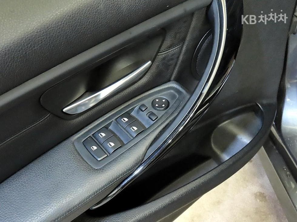BMW New3 Series320d 투어링 F31 - 13