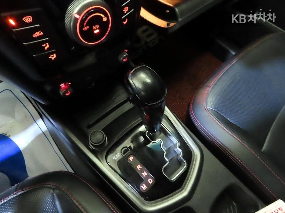 KG Mobility Tivoli Air2WD IX Plus 패키지 - 12