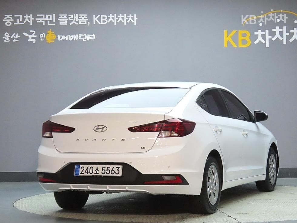 Хюндай The New (фейслифт) Avante (Elantra) ADSmartstream G1.6 Стил - 2