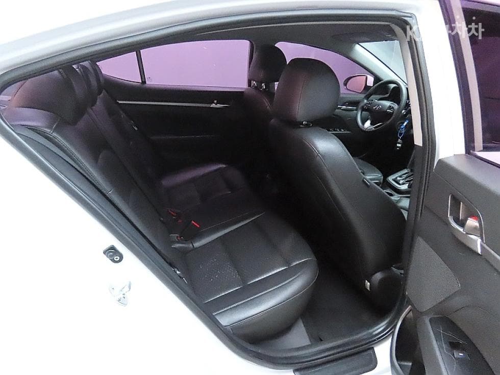 Хюндай The New (фейслифт) Avante (Elantra) ADSmartstream G1.6 Стил - 13