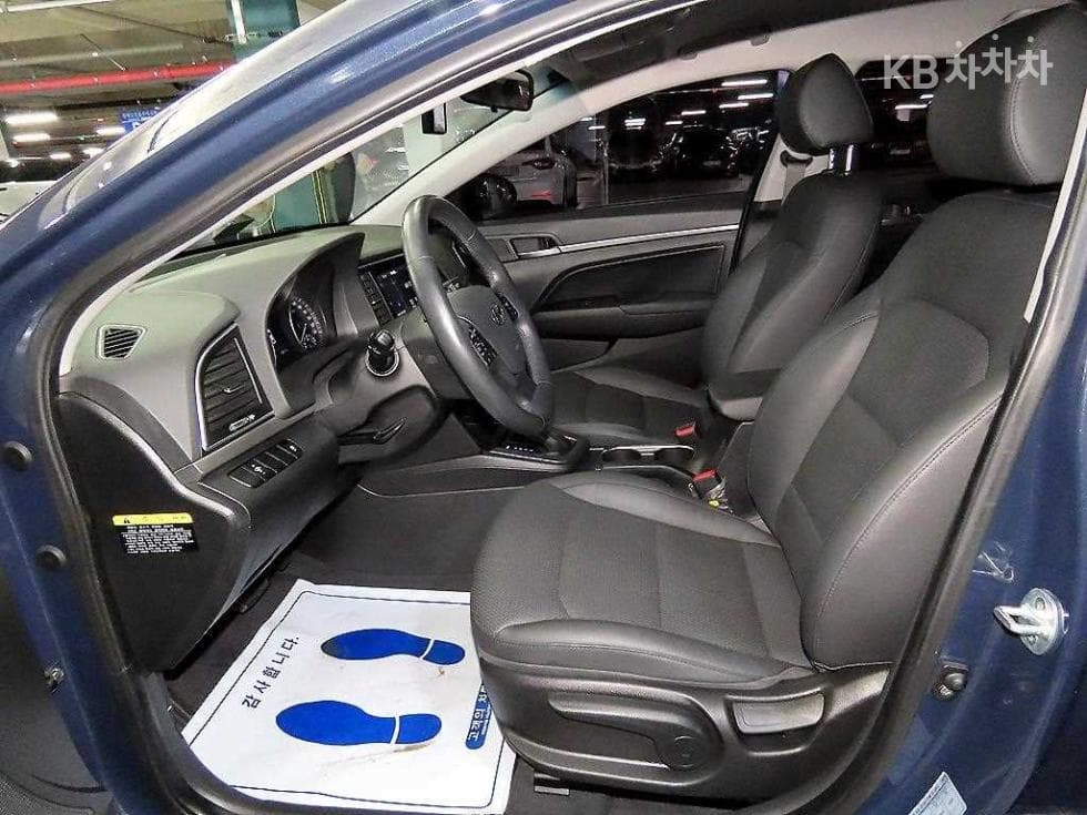 Hyundai Avante (Elantra)AD1.6 e-VGT Smart - 6