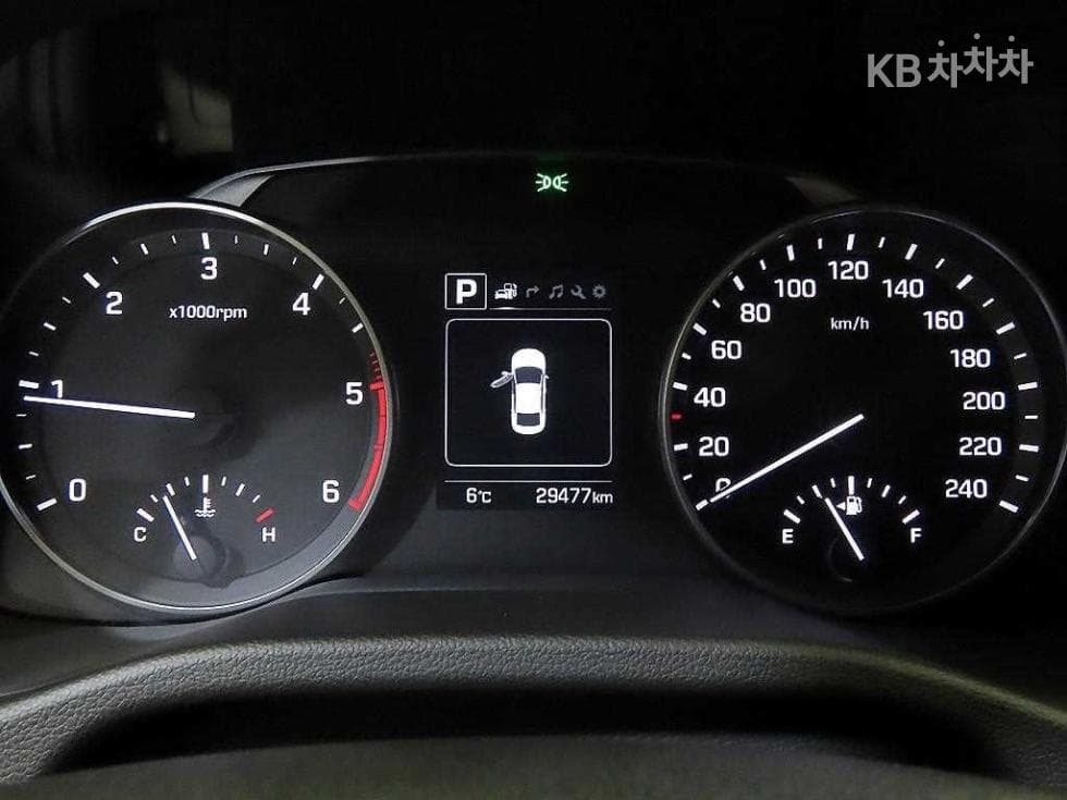 Hyundai Avante (Elantra)AD1.6 e-VGT Smart - 9
