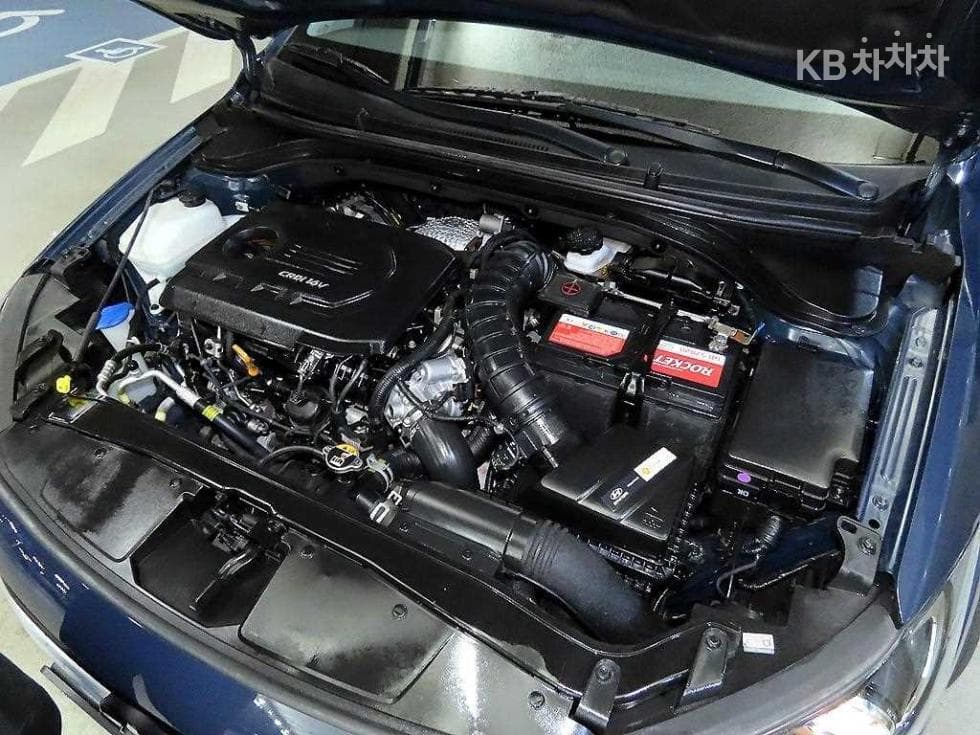 Hyundai Avante (Elantra)AD1.6 e-VGT Smart - 18