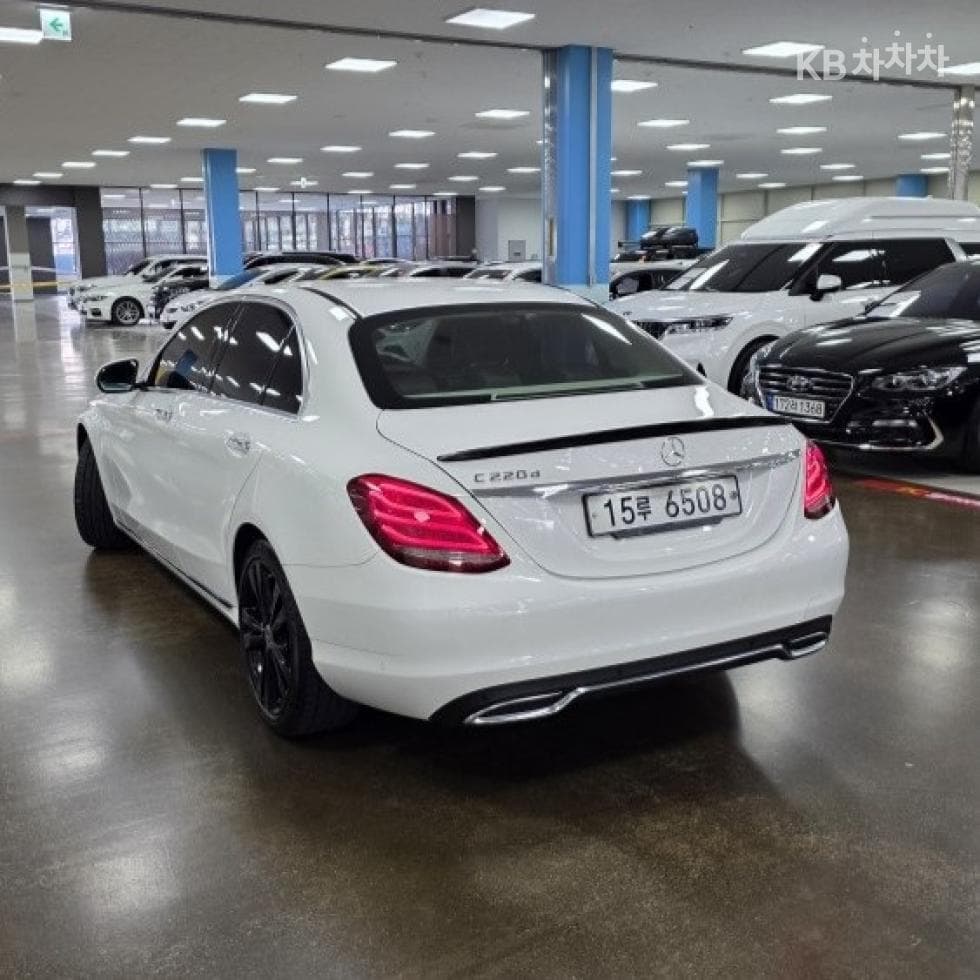Mercedes-Benz The New (фейслифт) C-КласC220d Avantgarde W205 - 4