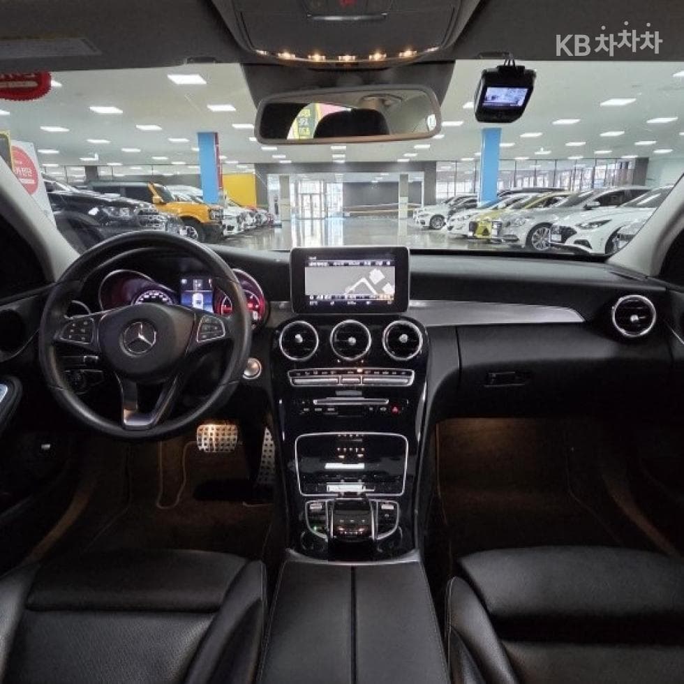 Mercedes-Benz The New (фейслифт) C-КласC220d Avantgarde W205 - 16