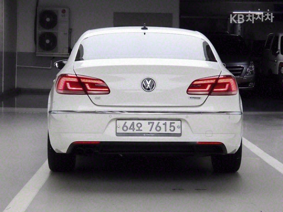 Volkswagen New CC2.0 Turbo Diesel Injection BlueMotion R-라Seater - 3