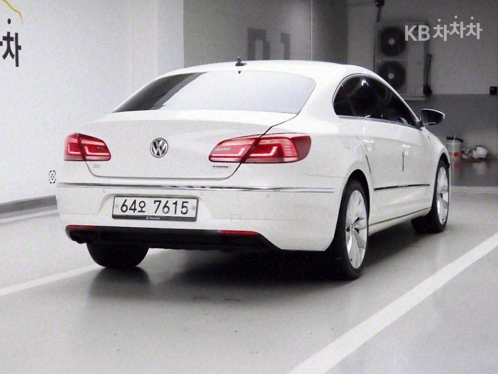 Volkswagen New CC2.0 Turbo Diesel Injection BlueMotion R-라Seater - 4