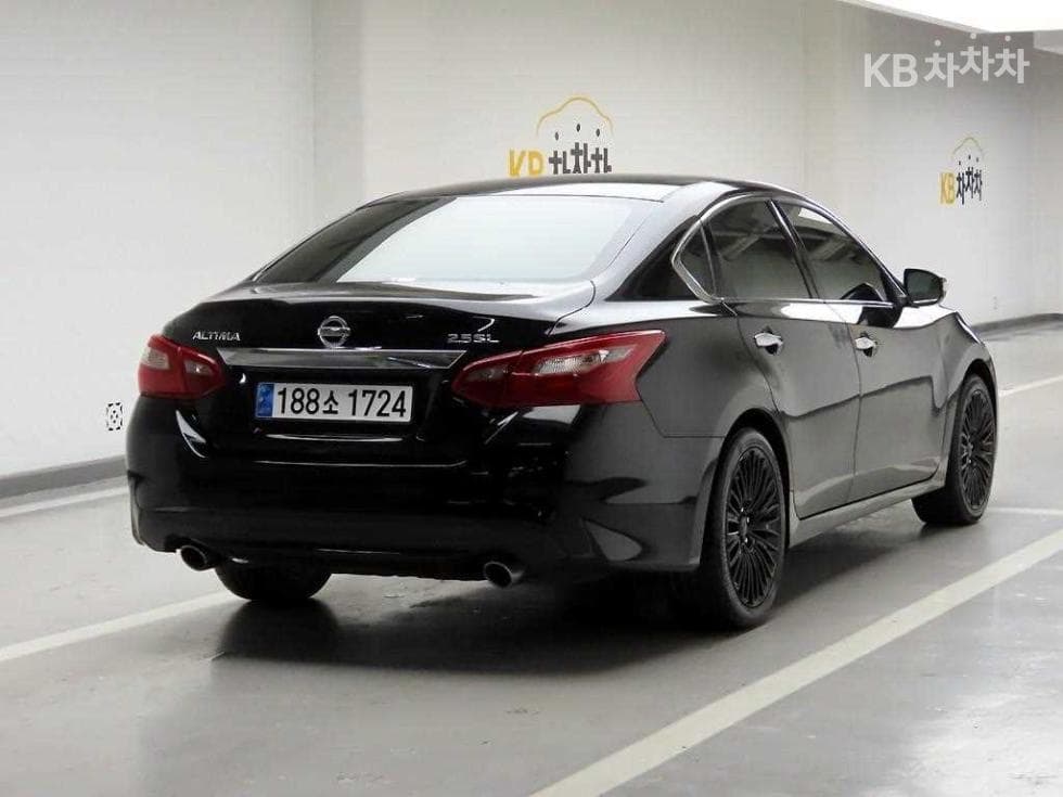 Nissan 알티마2.5 - 4