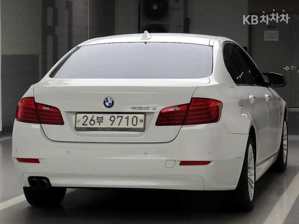 BMW New5 Series520d F10 - 4