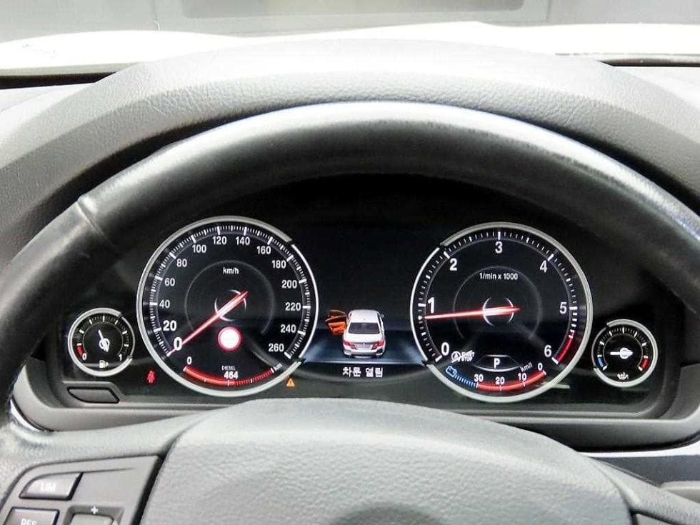 BMW New5 Series520d F10 - 6