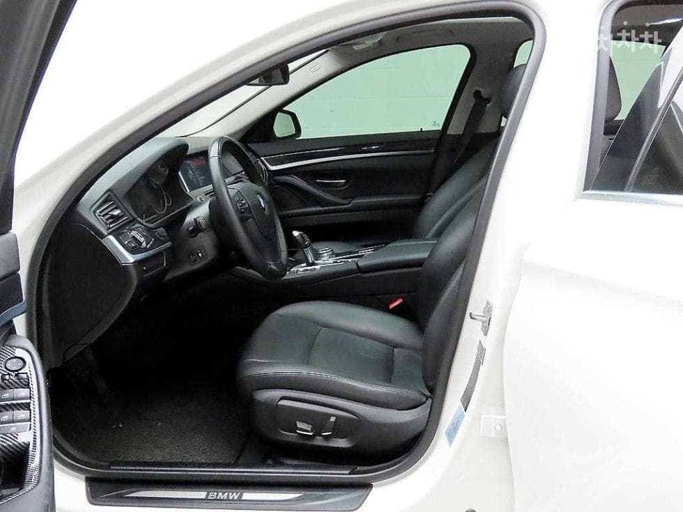 BMW New5 Series520d F10 - 13