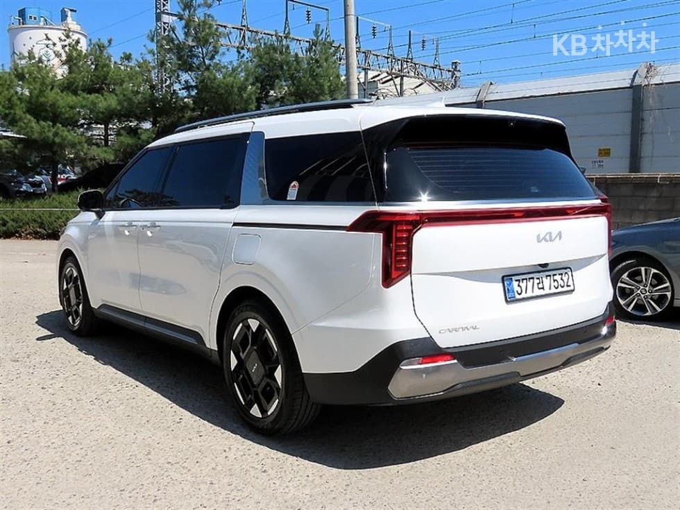 Kia The New (facelift) Carnival 4th generationG3.5 GDI 9-seater Signature - 3