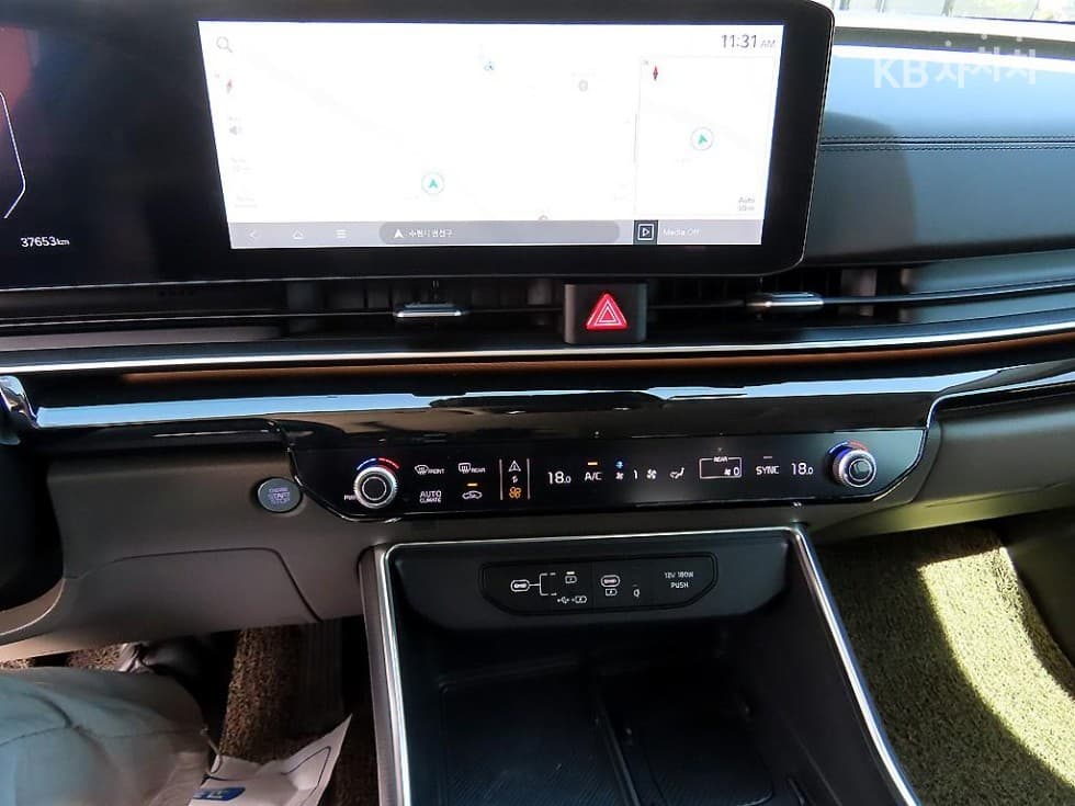 Kia The New (facelift) Carnival 4th generationG3.5 GDI 9-seater Signature - 13