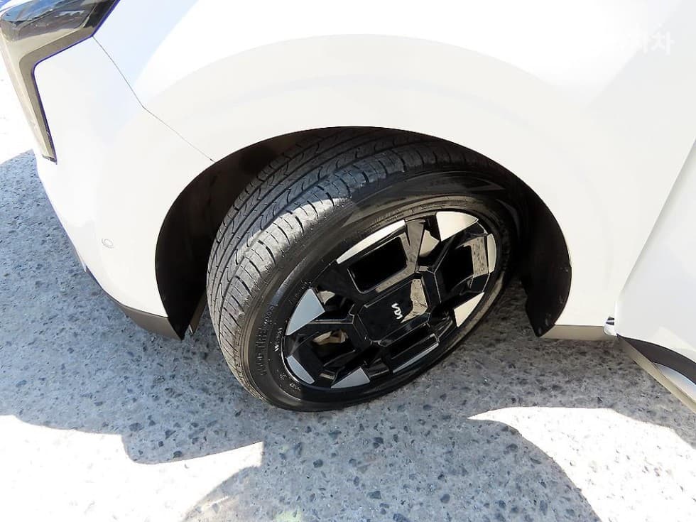 Kia The New (facelift) Carnival 4th generationG3.5 GDI 9-seater Signature - 20