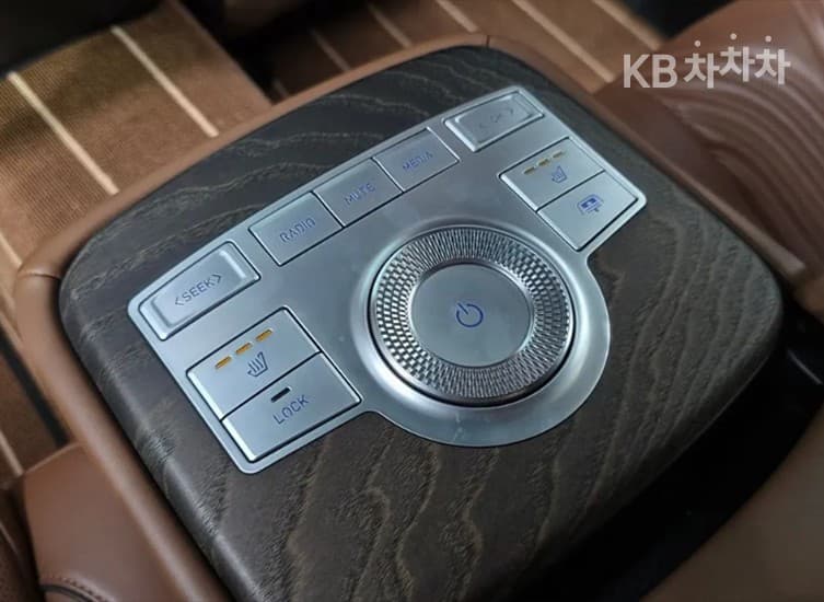 Дженезис G80(RG3)2.5 Турбо Бензин Директ Инжекция 2WD - 18