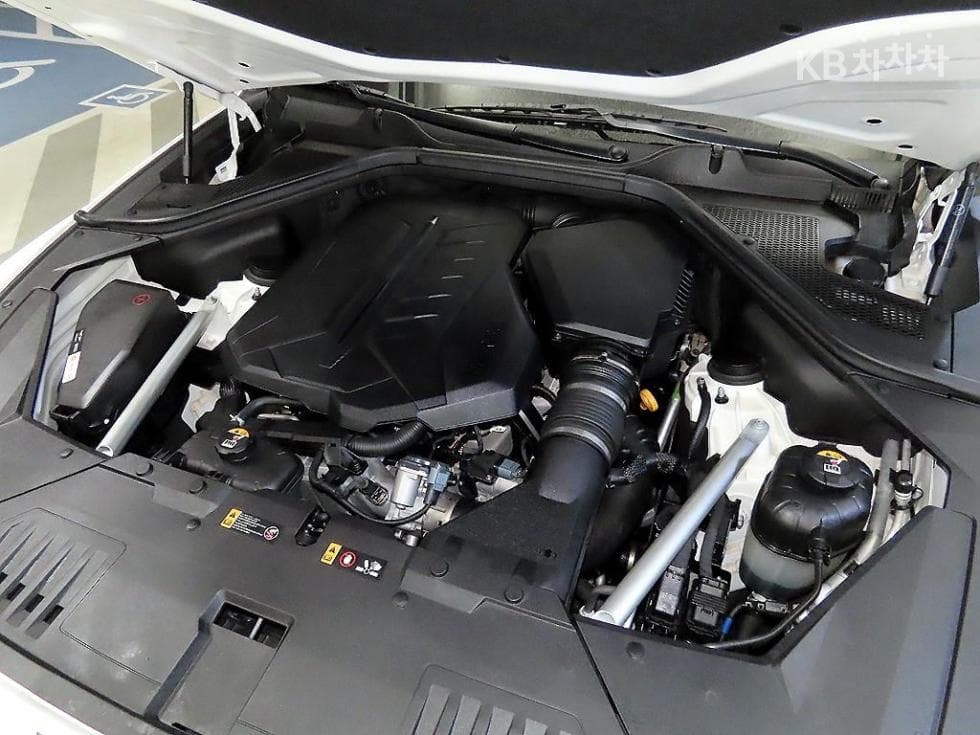 Genesis GV803.0 Diesel AWD - 19