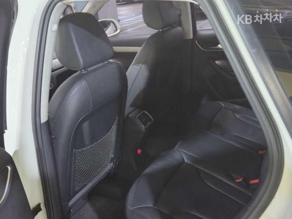 Audi Q32.0 Turbo Diesel Injection 콰트로 오Pro드 - 8