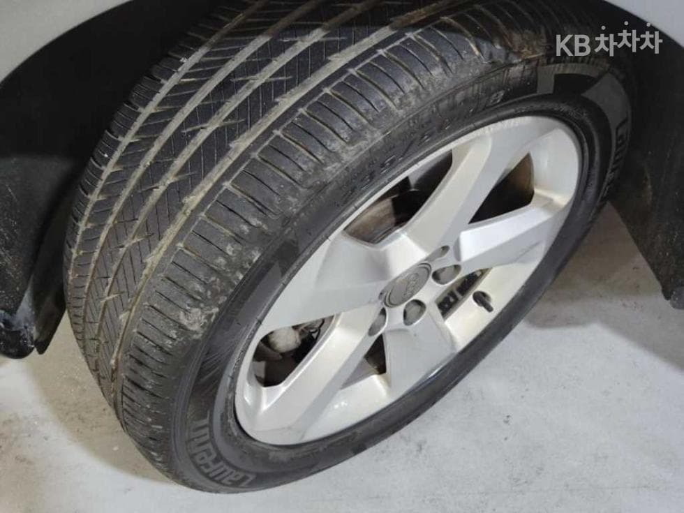 Audi Q32.0 Turbo Diesel Injection 콰트로 오Pro드 - 19