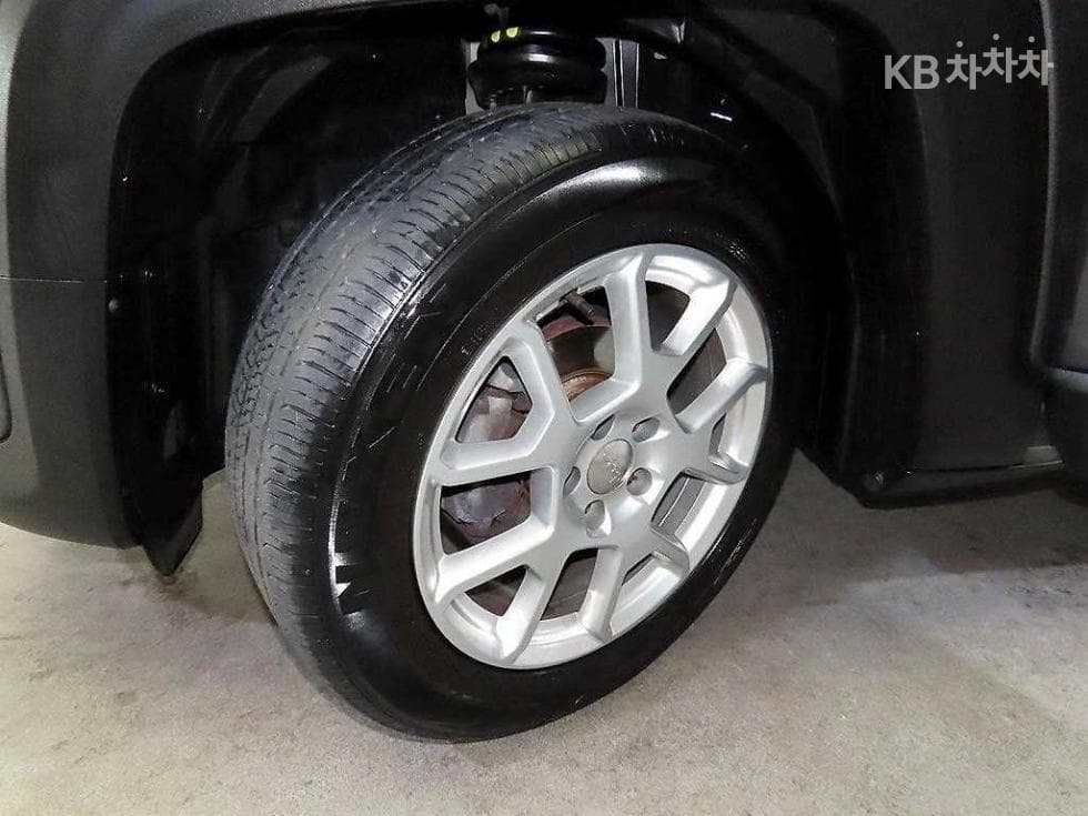 지프 레니게이드1.6 Limited FWD - 20