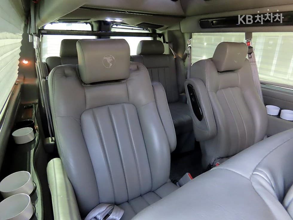 Chevrolet 익스프레스Van6.0 - 8