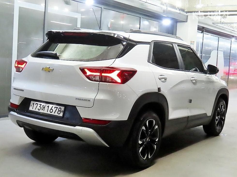 GM Korea Trailblazer1.35 Gasoline 2WD Premier - 4