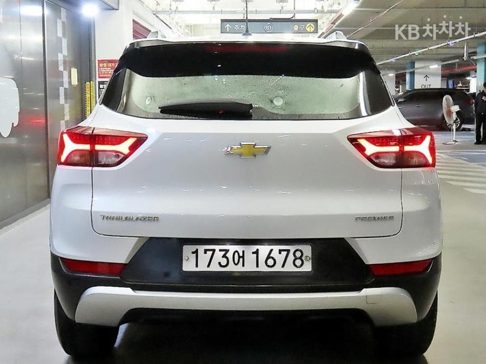 GM Korea Trailblazer1.35 Gasoline 2WD Premier - 5