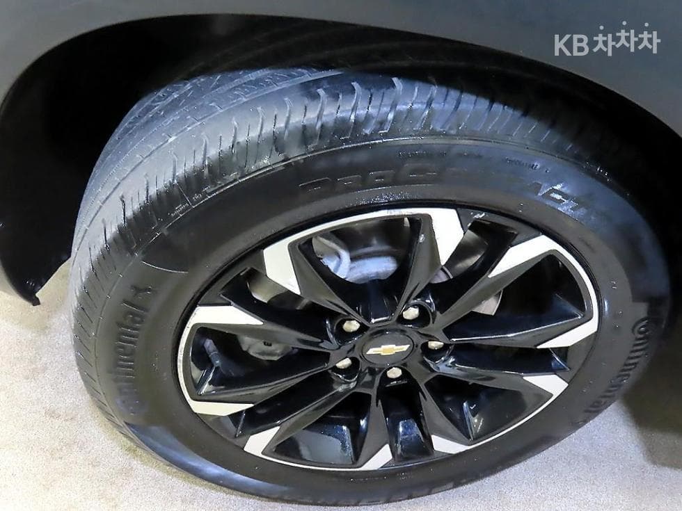 GM Korea Trailblazer1.35 Gasoline 2WD Premier - 20