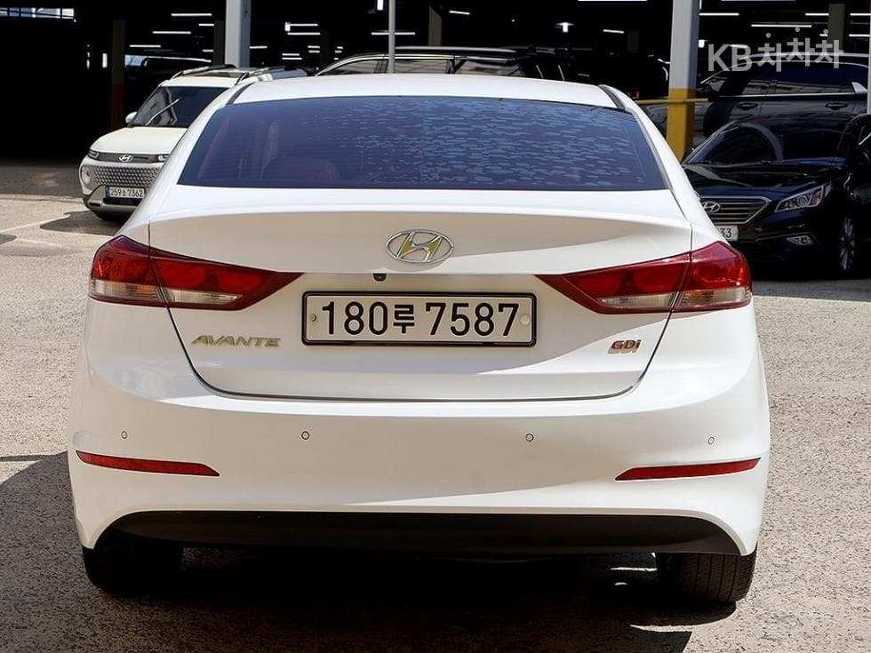 Хюндай Avante (Elantra)AD1.6 GDi Value Plus - 3