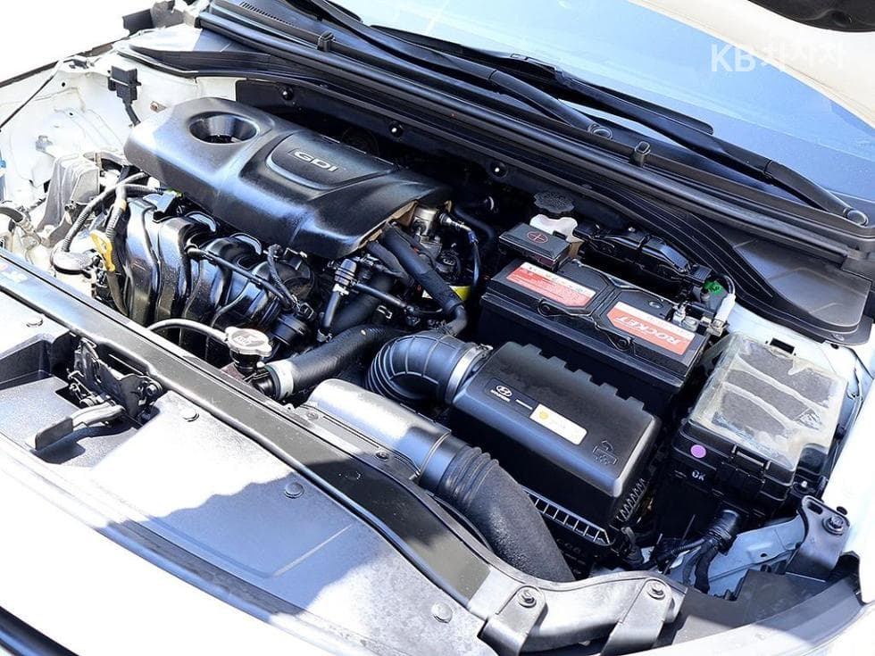 Хюндай Avante (Elantra)AD1.6 GDi Value Plus - 20