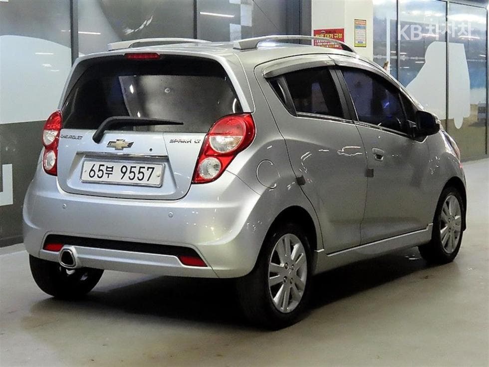 GM Korea Chevrolet SparkLT Standard - 4