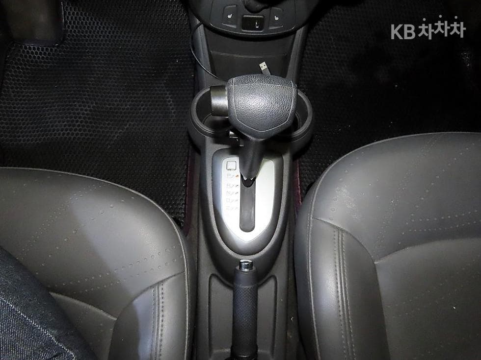 GM Korea Chevrolet SparkLT Standard - 12