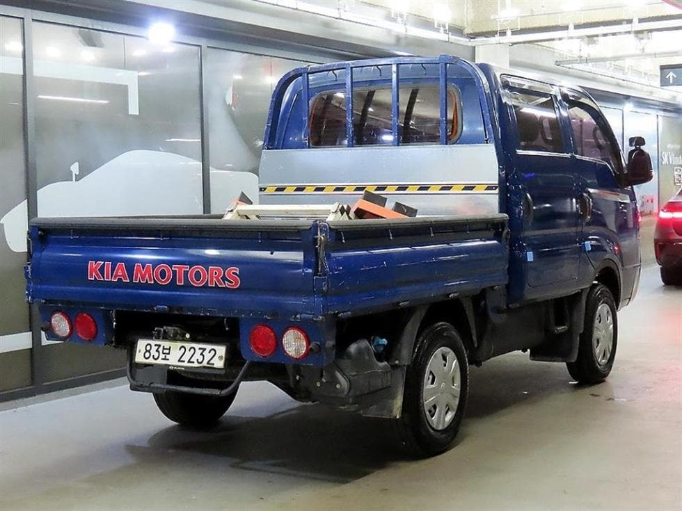 Kia The New (facelift) Bongo 3 (light truck)1 Ton Double Cab 장축 4WD GL - 4