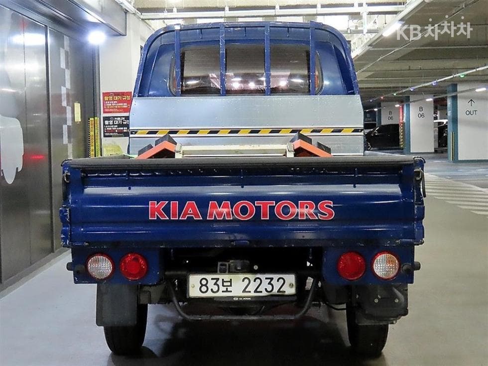 Kia The New (facelift) Bongo 3 (light truck)1 Ton Double Cab 장축 4WD GL - 5