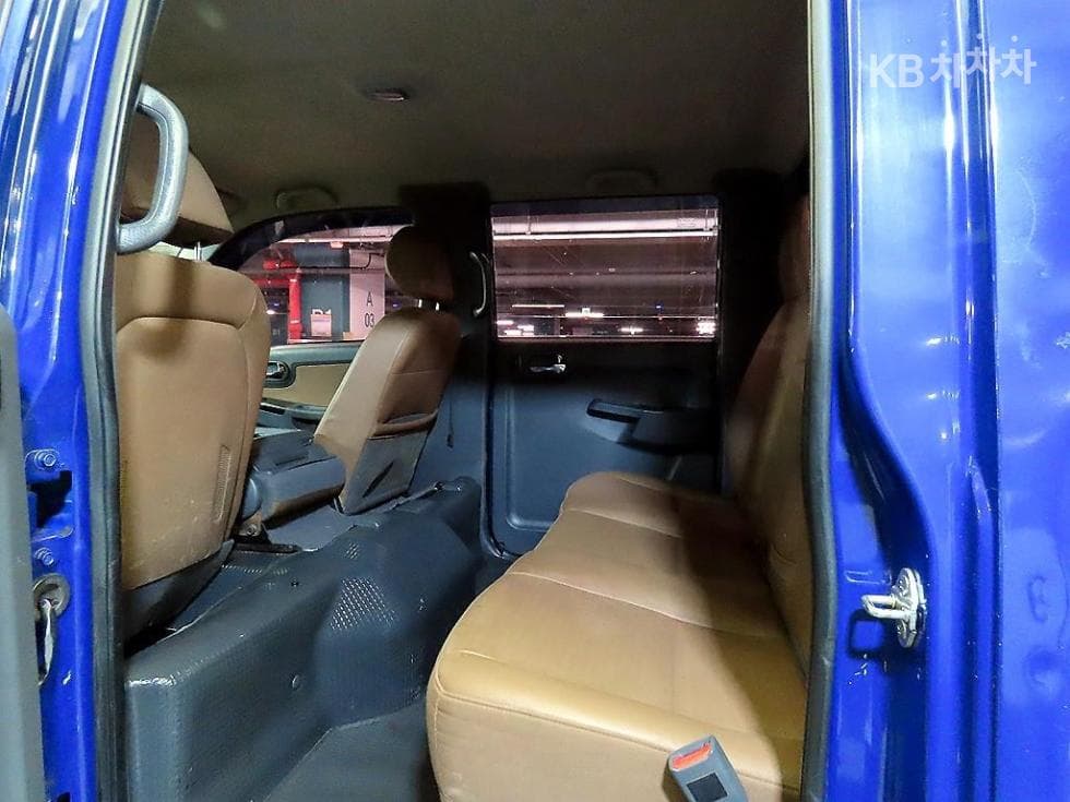 Kia The New (facelift) Bongo 3 (light truck)1 Ton Double Cab 장축 4WD GL - 8