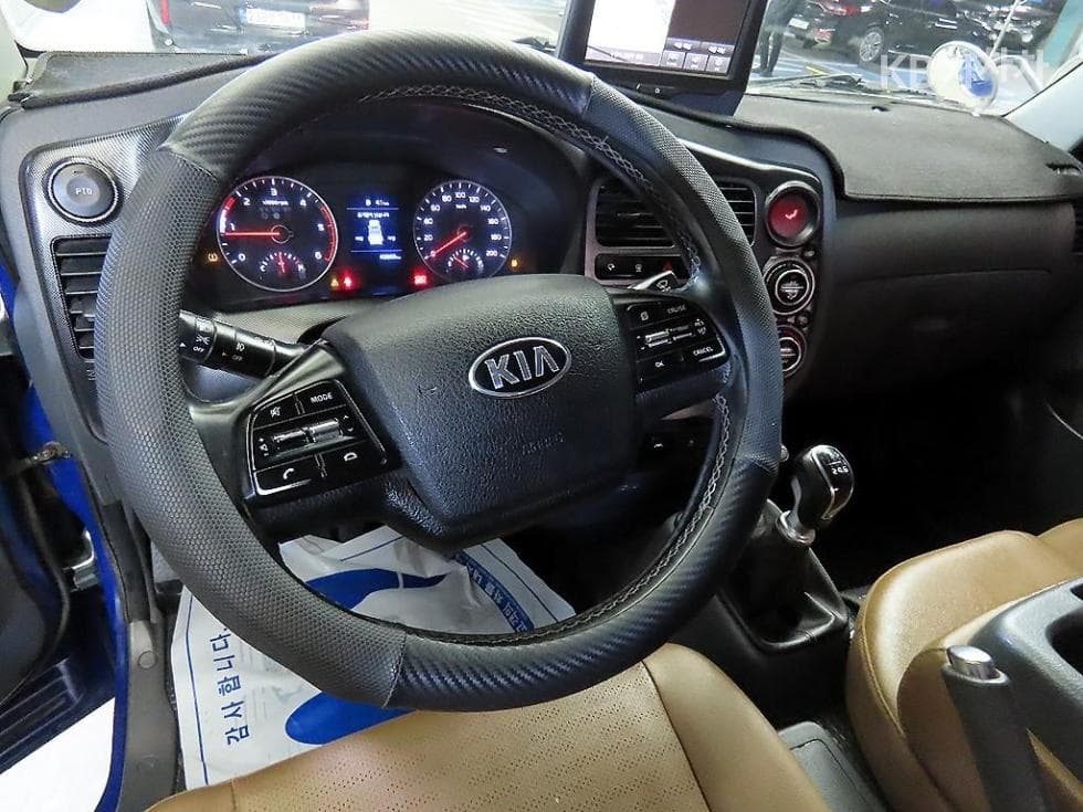 Kia The New (facelift) Bongo 3 (light truck)1 Ton Double Cab 장축 4WD GL - 9