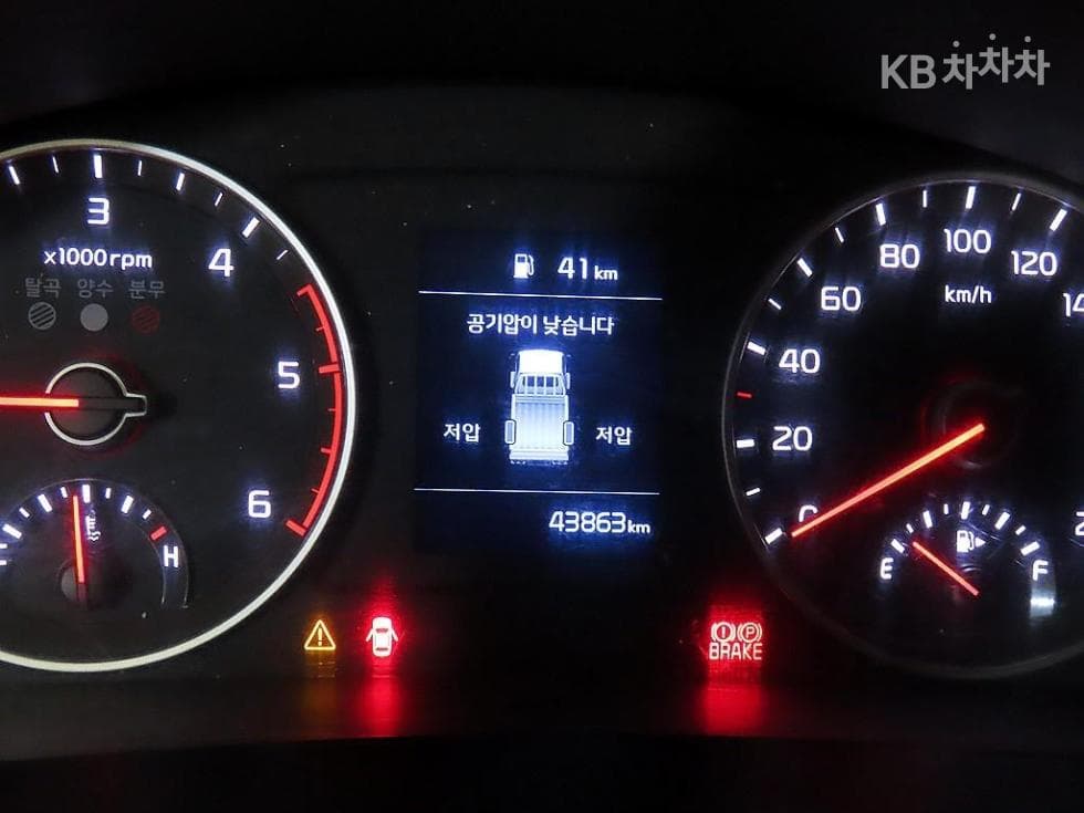 Kia The New (facelift) Bongo 3 (light truck)1 Ton Double Cab 장축 4WD GL - 10